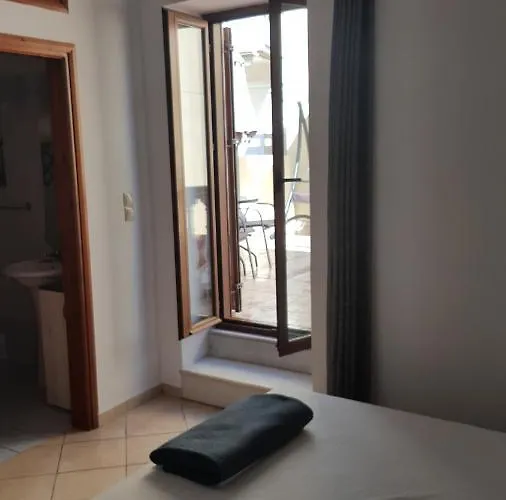 Estrella Chania (Crete)